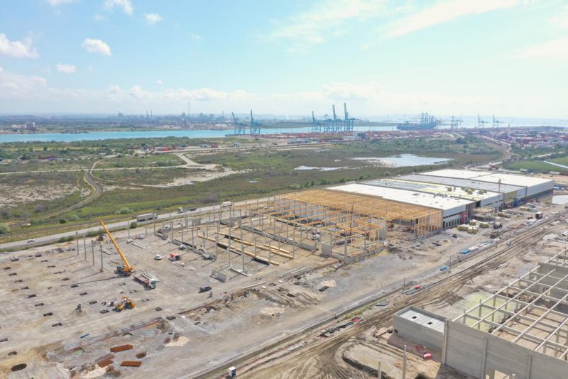 Construction of a 70,000 m² logistics platform for Mediacovrac